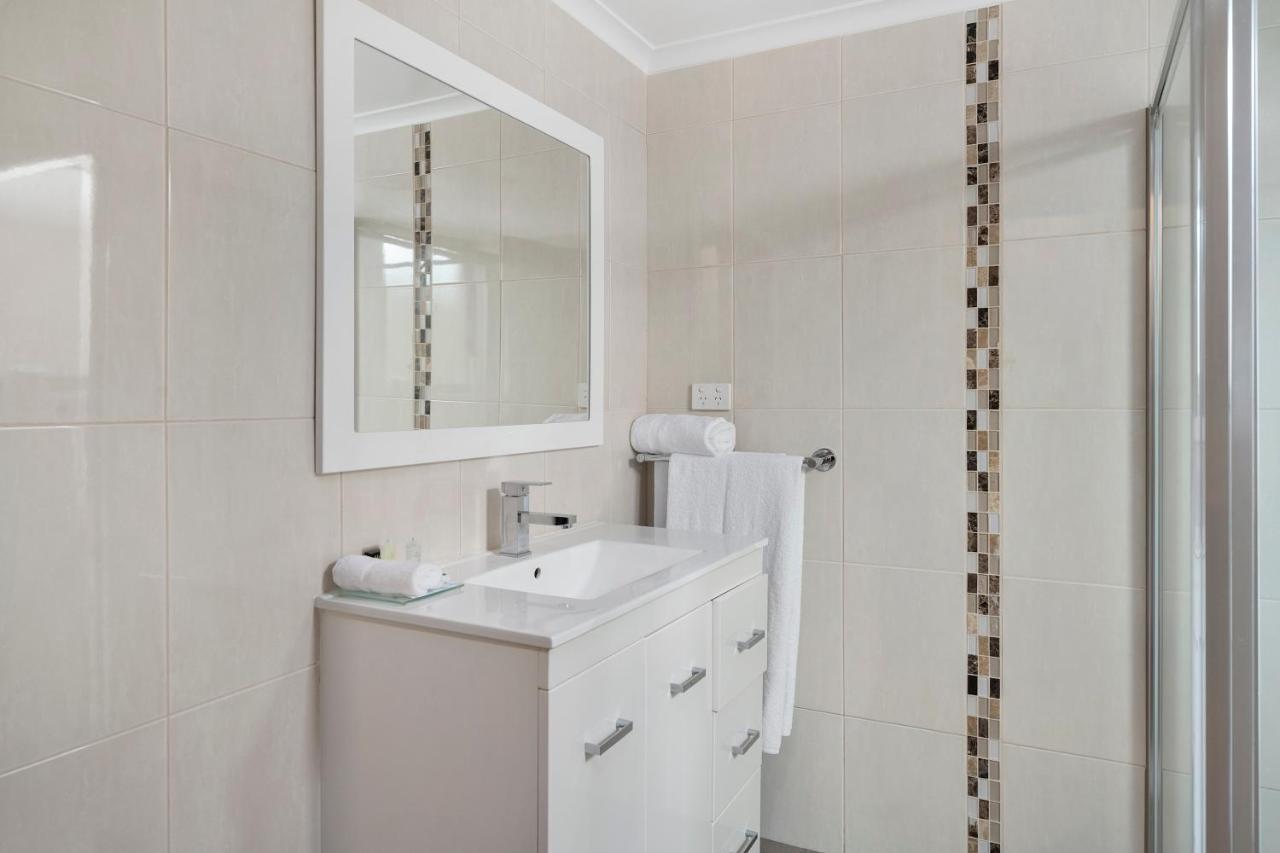 بينالا Avondel Motor Inn المظهر الخارجي الصورة